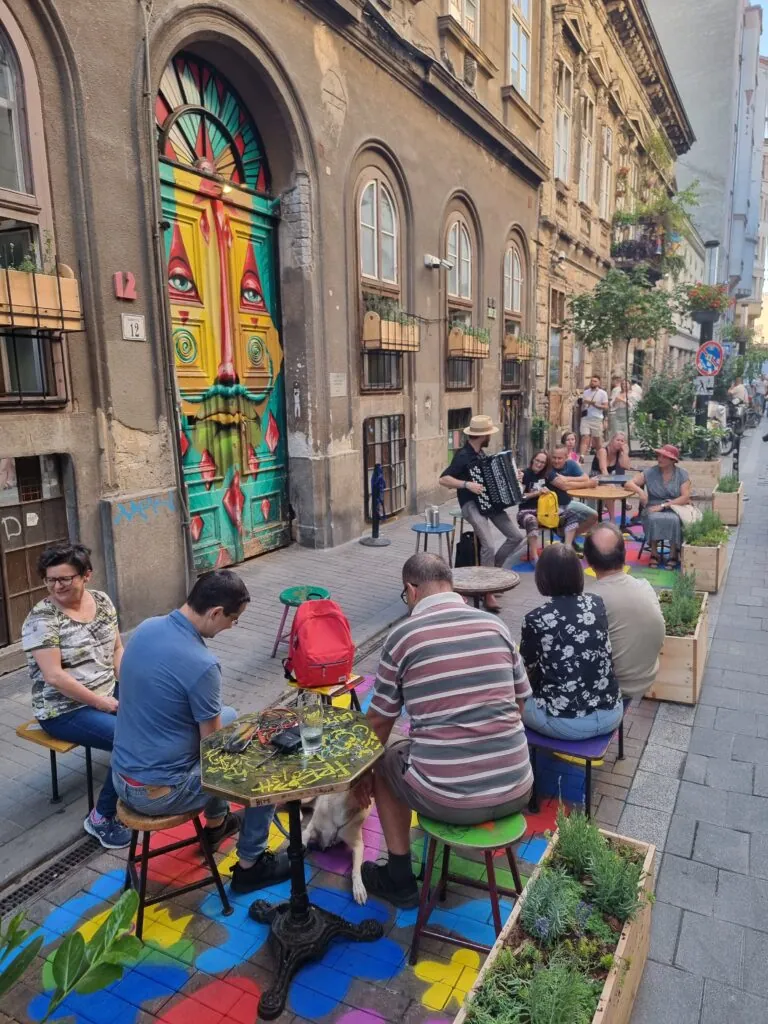 Kazinczy Utca Parklet