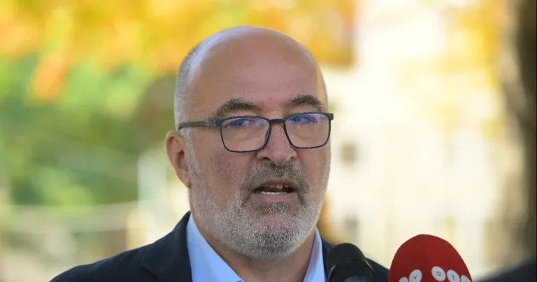 Amikor a parkolópénz átírja a kerületi terveket