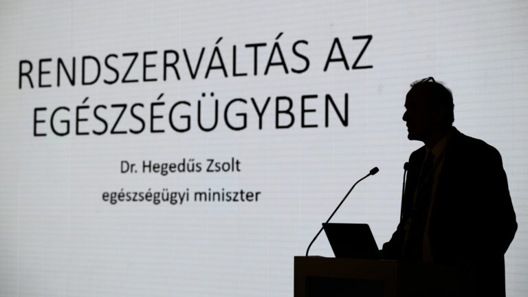 Ötszázmilliárdos terv a rendelők és kórházak mögött